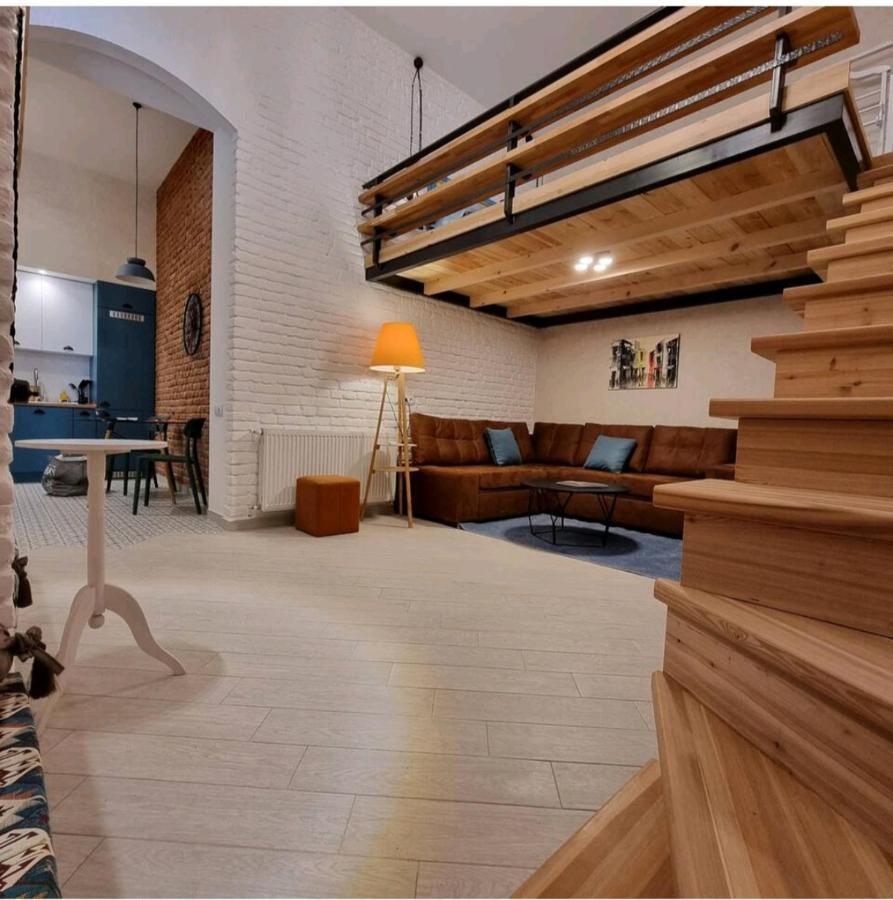 Plexanovi Apart Тбилиси Экстерьер фото
