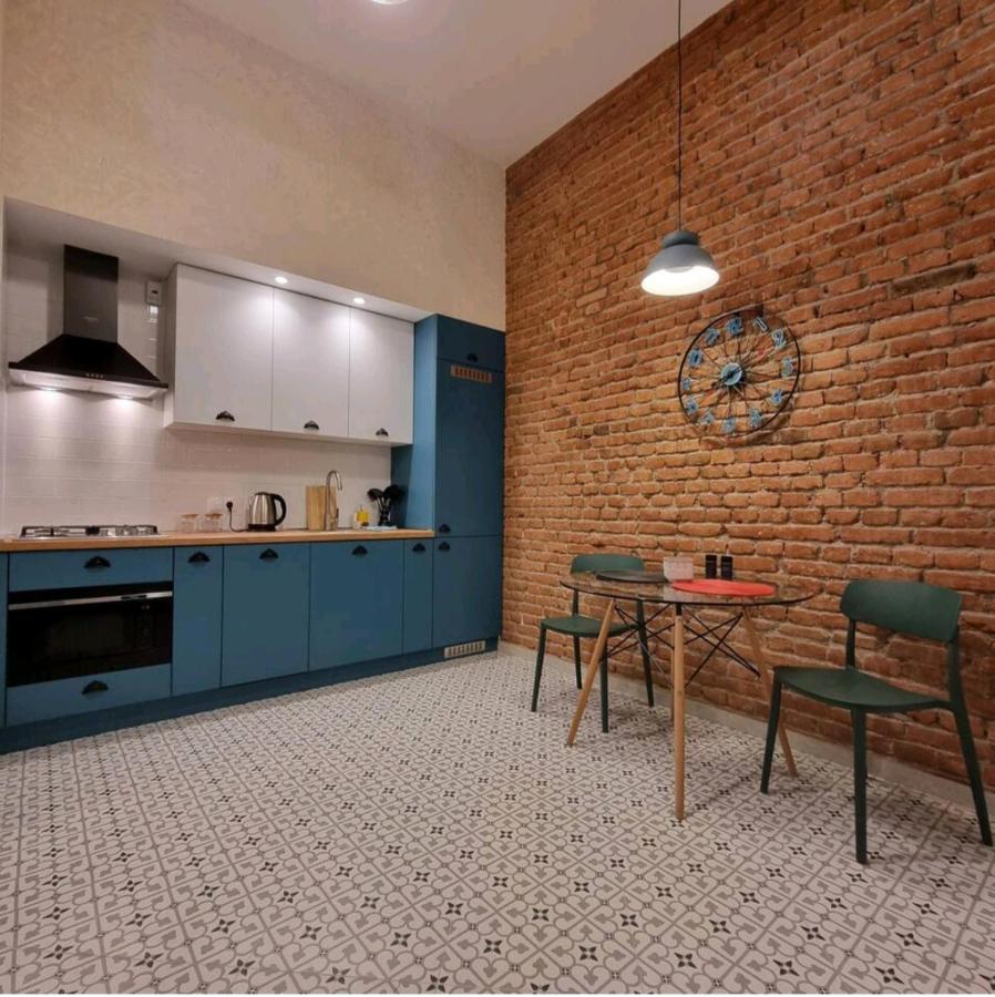 Plexanovi Apart Тбилиси Экстерьер фото